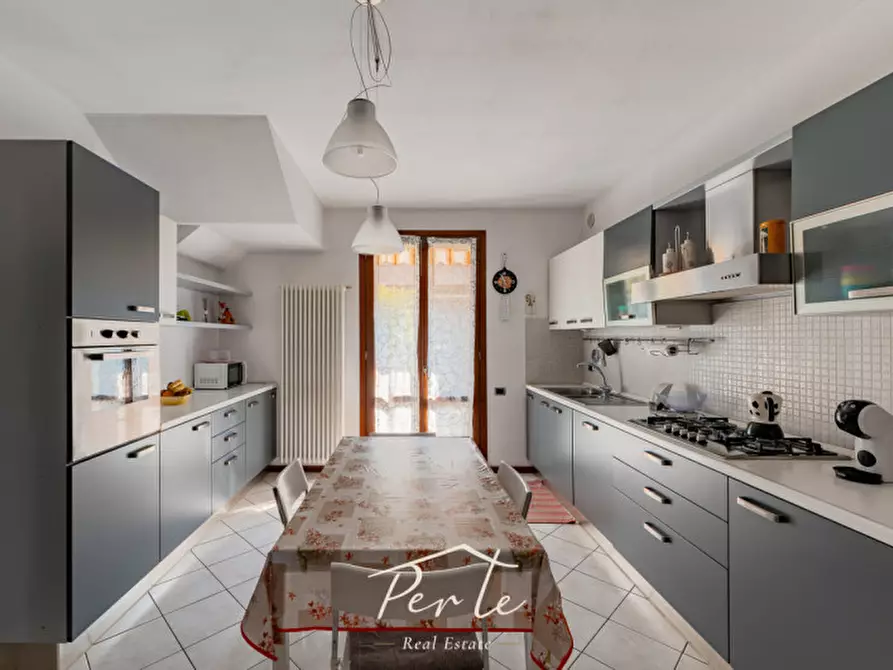 Immagine 19 di Casa bifamiliare in vendita  in via gioacchino rossini 78 a Marcaria