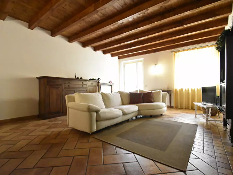 Immagine 2 di Villetta a schiera in vendita  in Via Bassone a Verona