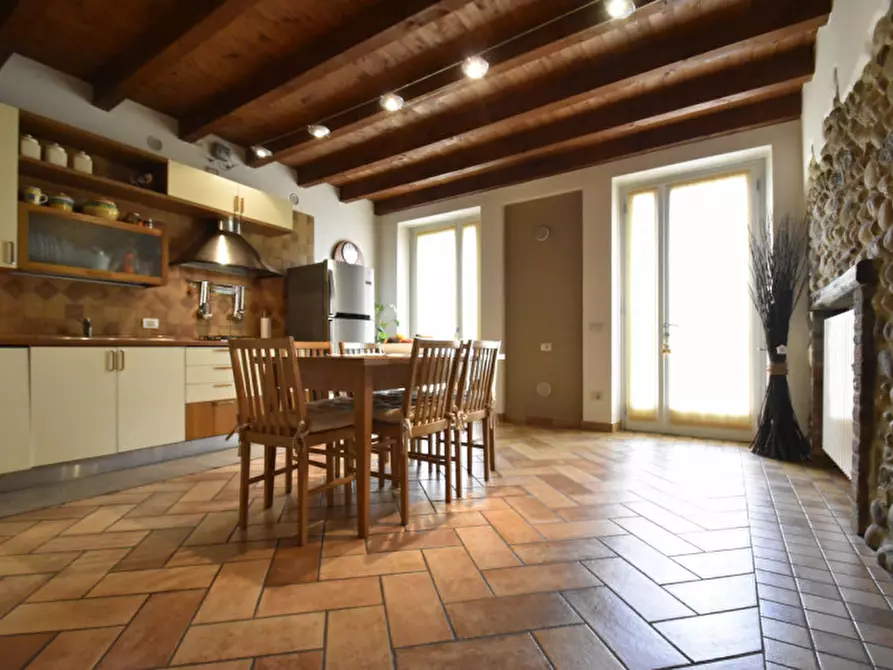 Immagine 5 di Villetta a schiera in vendita  in Via Bassone a Verona