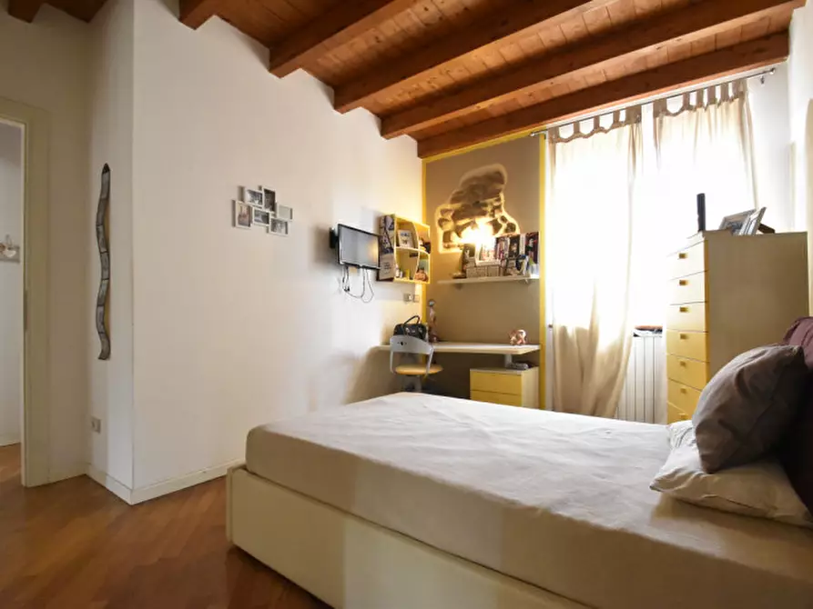 Immagine 9 di Villetta a schiera in vendita  in Via Bassone a Verona