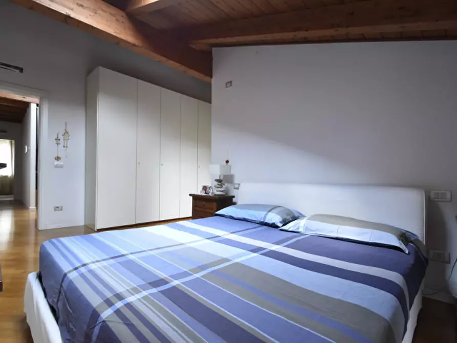 Immagine 13 di Villetta a schiera in vendita  in Via Bassone a Verona