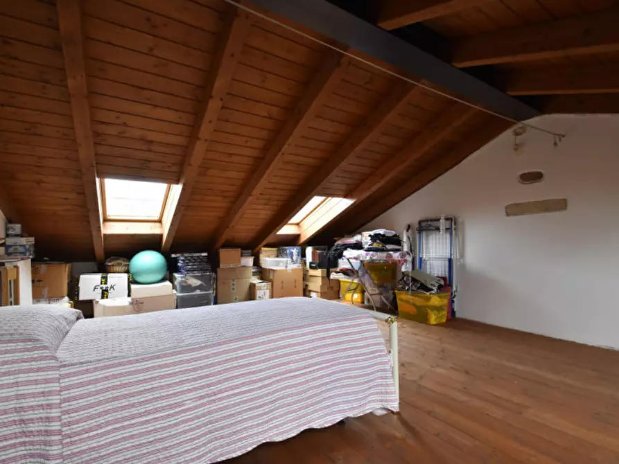 Immagine 18 di Villetta a schiera in vendita  in Via Bassone a Verona