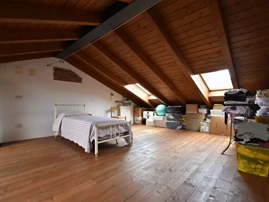 Immagine 19 di Villetta a schiera in vendita  in Via Bassone a Verona