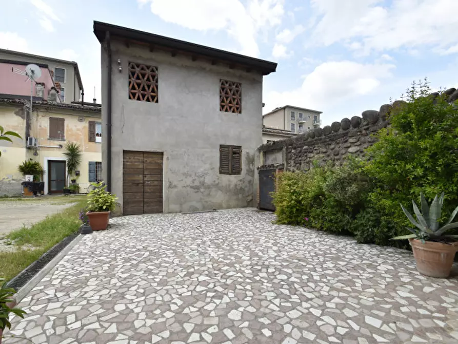 Immagine 25 di Villetta a schiera in vendita  in Via Bassone a Verona