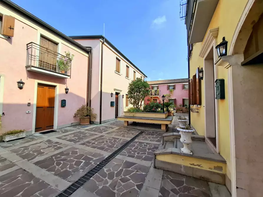 Immagine 3 di Villetta a schiera in vendita  in Via Euganea a Padova