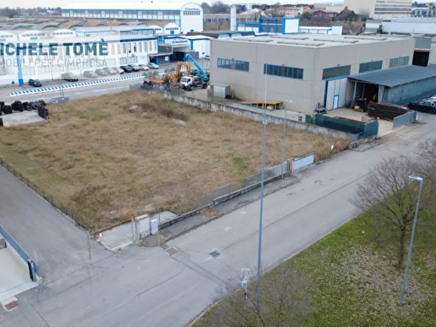 Immagine 2 di Capannone industriale in vendita  in Via Mantovana a Pastrengo