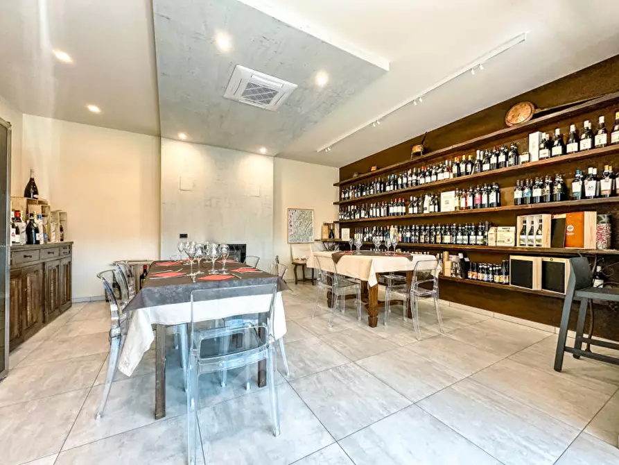 Immagine 3 di Villa in vendita  in Via Circonvalazione EST 12 a Lozzolo