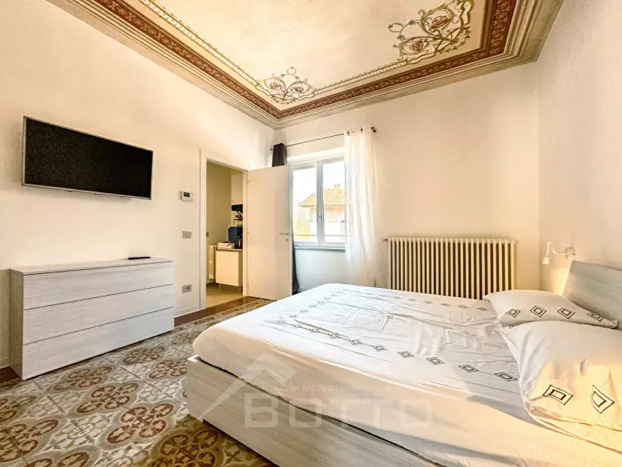 Immagine 17 di Villa in vendita  in Via Circonvalazione EST 12 a Lozzolo