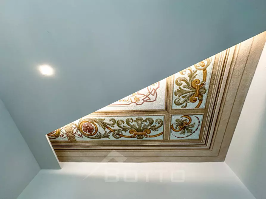 Immagine 22 di Villa in vendita  in Via Circonvalazione EST 12 a Lozzolo