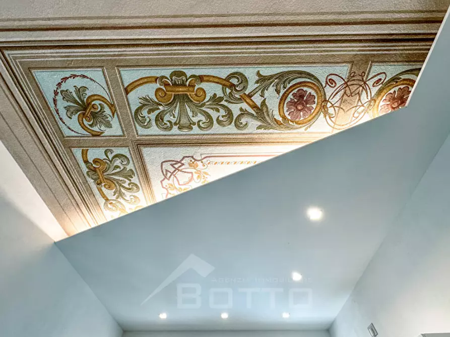 Immagine 23 di Villa in vendita  in Via Circonvalazione EST 12 a Lozzolo