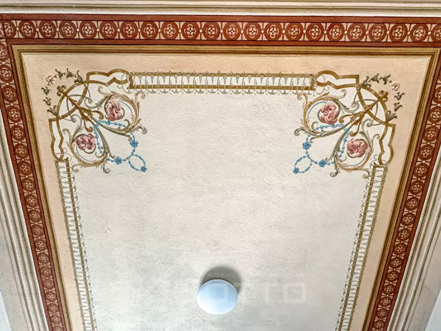 Immagine 25 di Villa in vendita  in Via Circonvalazione EST 12 a Lozzolo