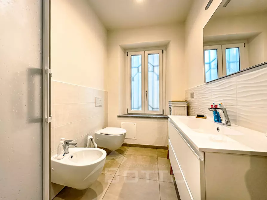 Immagine 28 di Villa in vendita  in Via Circonvalazione EST 12 a Lozzolo