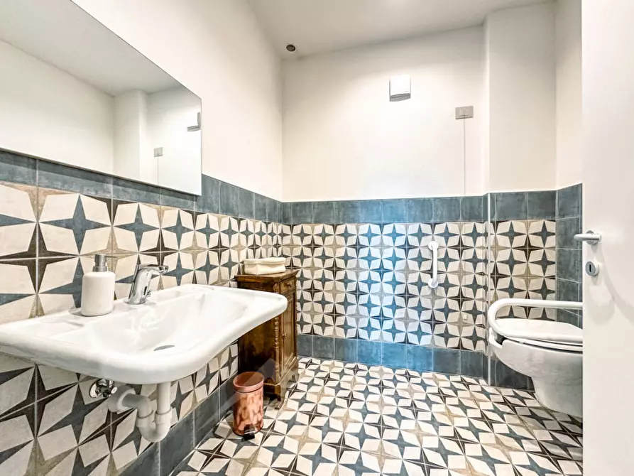 Immagine 29 di Villa in vendita  in Via Circonvalazione EST 12 a Lozzolo