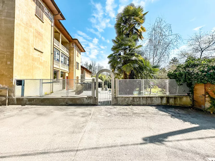 Immagine 33 di Villa in vendita  in Via Circonvalazione EST 12 a Lozzolo