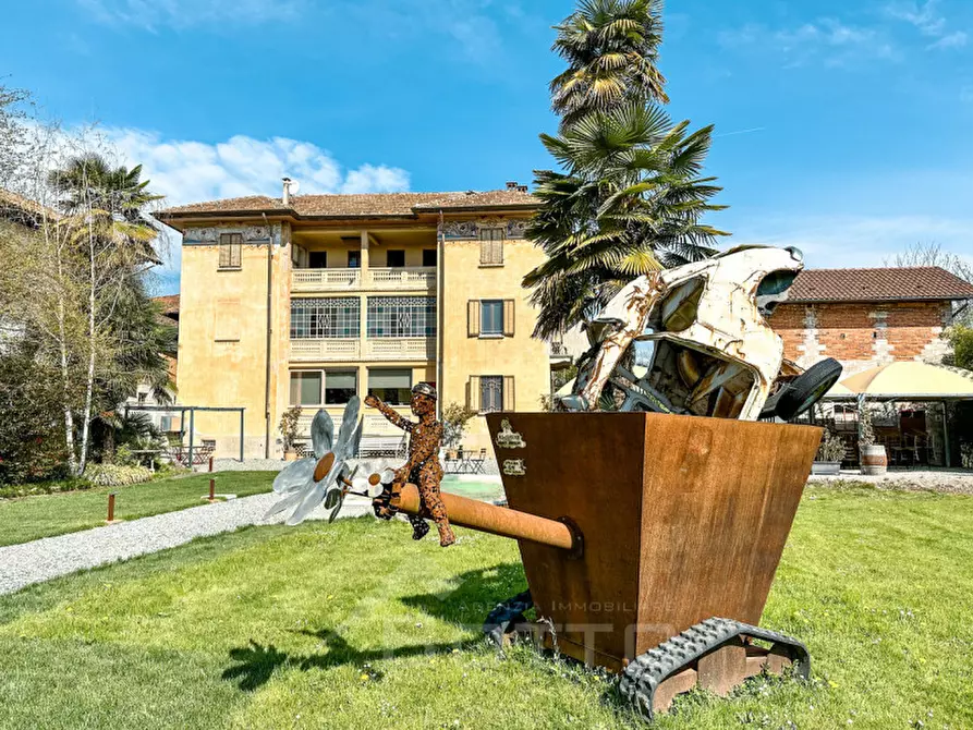 Immagine 41 di Villa in vendita  in Via Circonvalazione EST 12 a Lozzolo