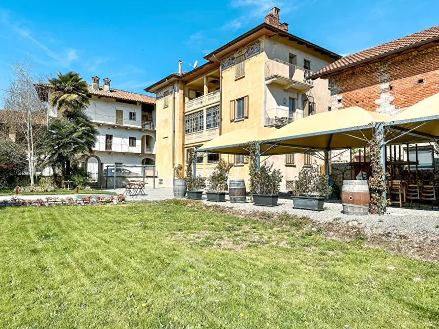 Immagine 53 di Villa in vendita  in Via Circonvalazione EST 12 a Lozzolo