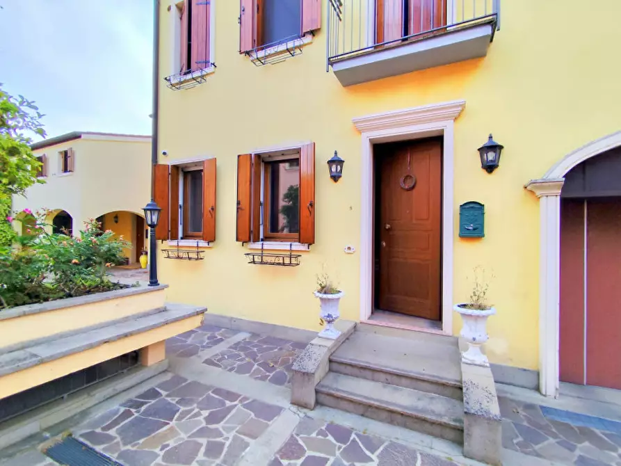 Immagine 2 di Appartamento in vendita  in Via Euganea a Padova