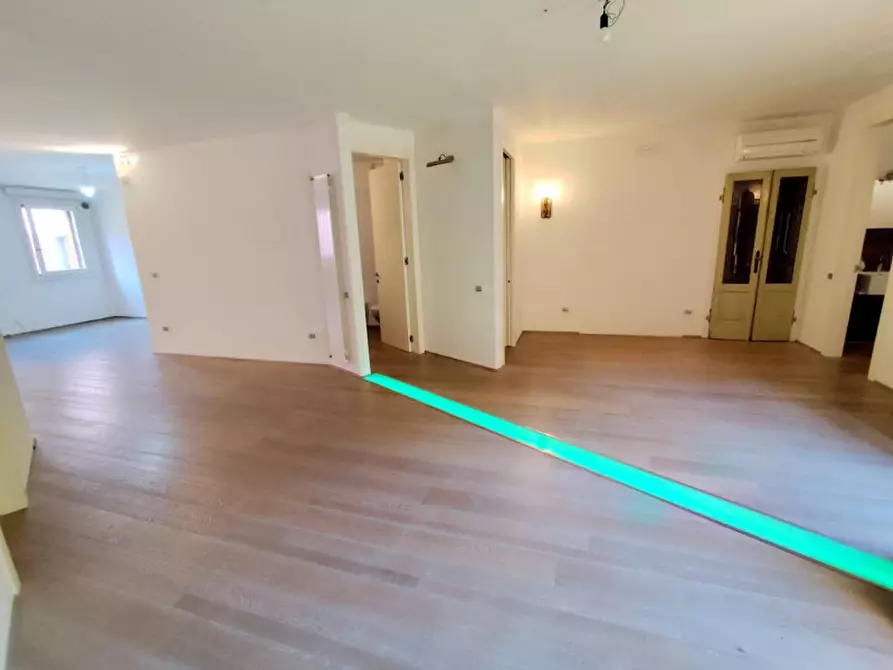 Immagine 11 di Appartamento in vendita  in Via Euganea a Padova