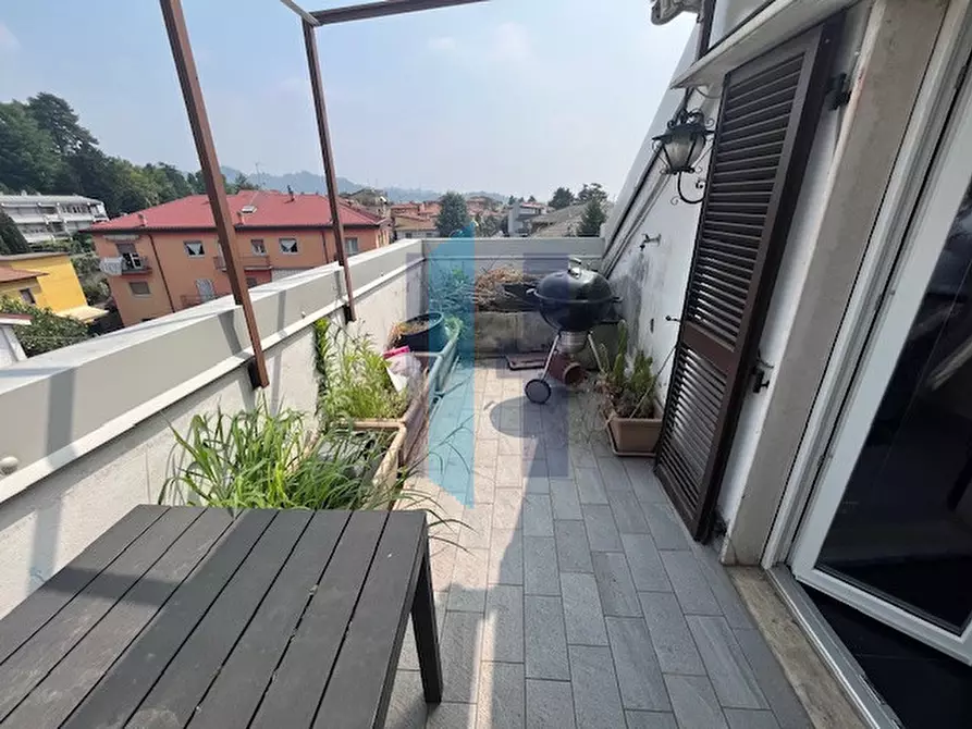 Immagine 2 di Appartamento in vendita  in Via Milano a Curno