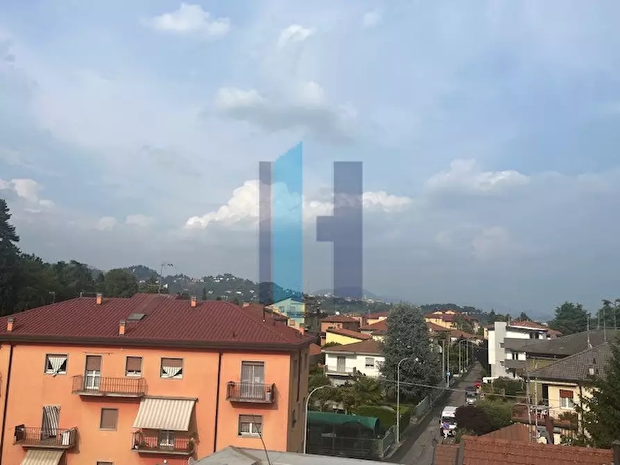 Immagine 12 di Appartamento in vendita  in Via Milano a Curno