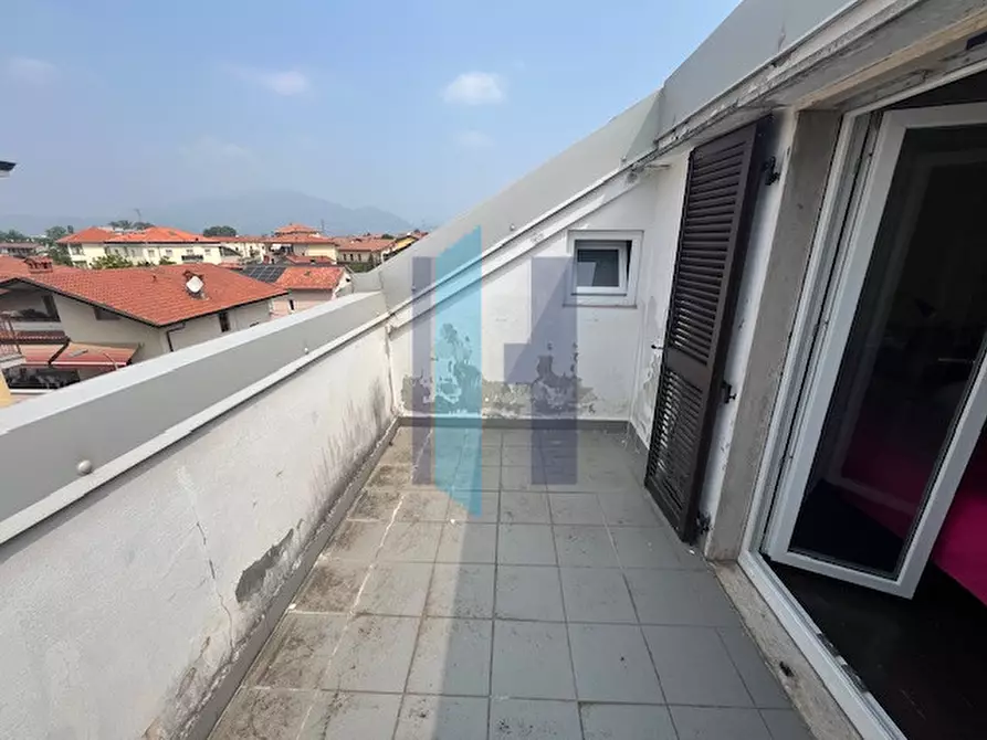 Immagine 23 di Appartamento in vendita  in Via Milano a Curno