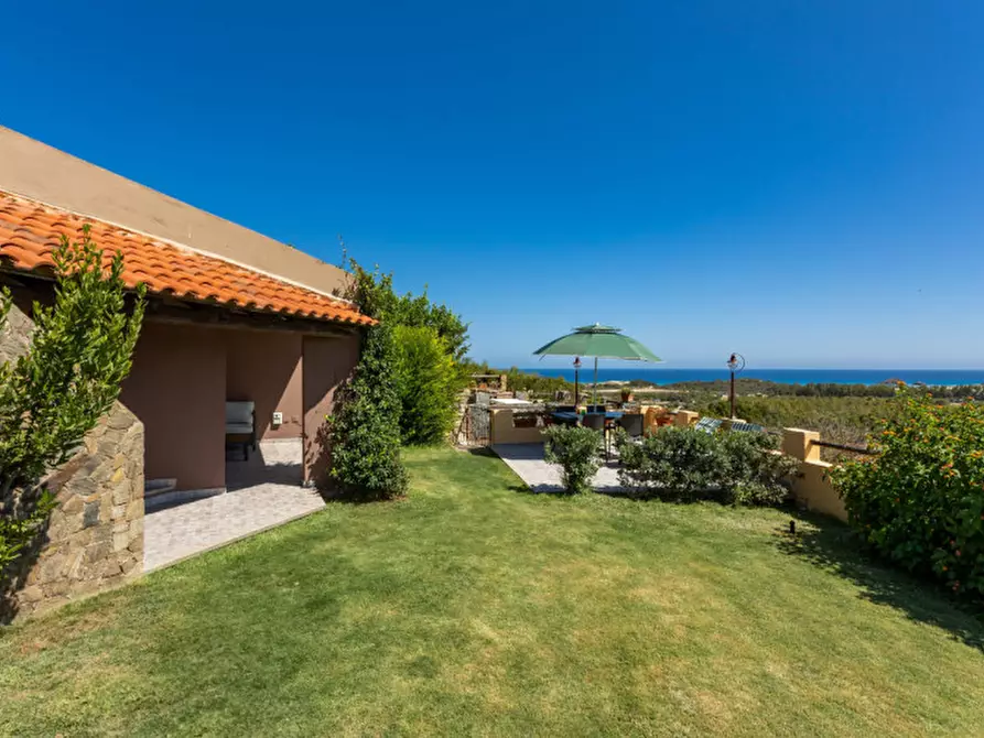 Immagine 1 di Villetta a schiera in vendita  in Viale Belvedere 62 a Domus De Maria