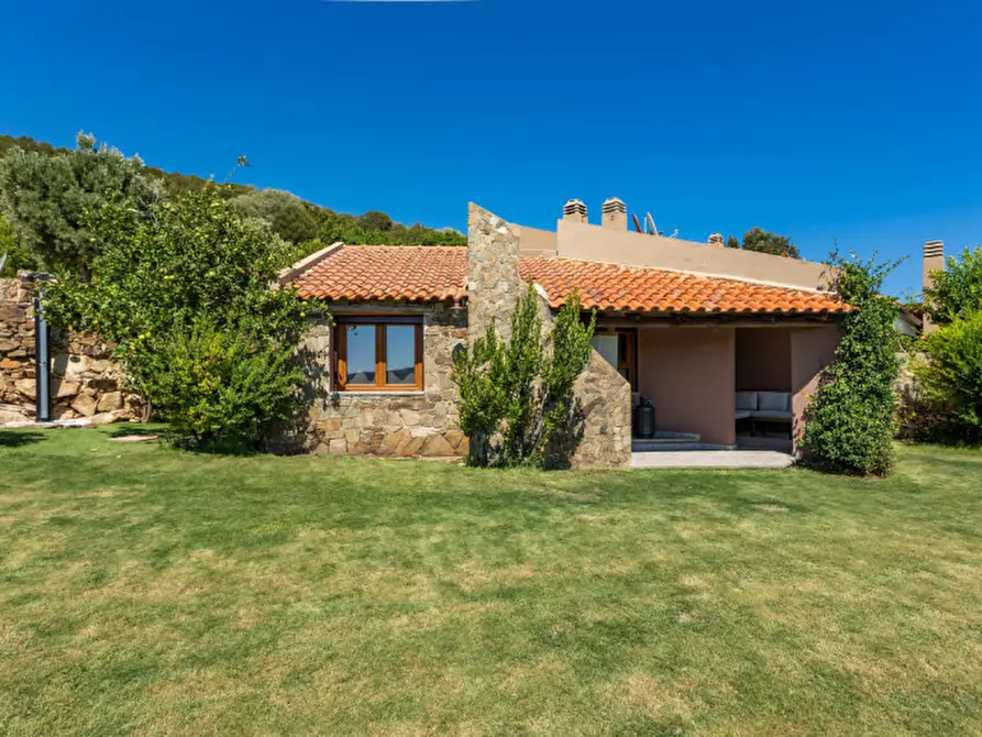 Immagine 6 di Villetta a schiera in vendita  in Viale Belvedere 62 a Domus De Maria