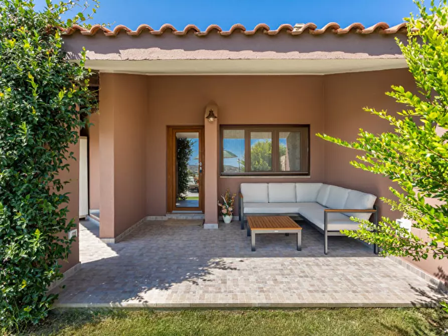 Immagine 11 di Villetta a schiera in vendita  in Viale Belvedere 62 a Domus De Maria