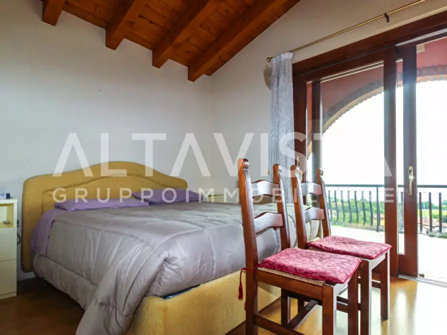 Immagine 12 di Villa in vendita  in Via Villa a Serle