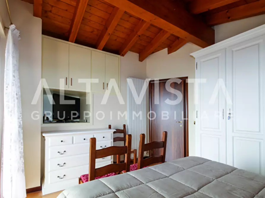 Immagine 15 di Villa in vendita  in Via Villa a Serle