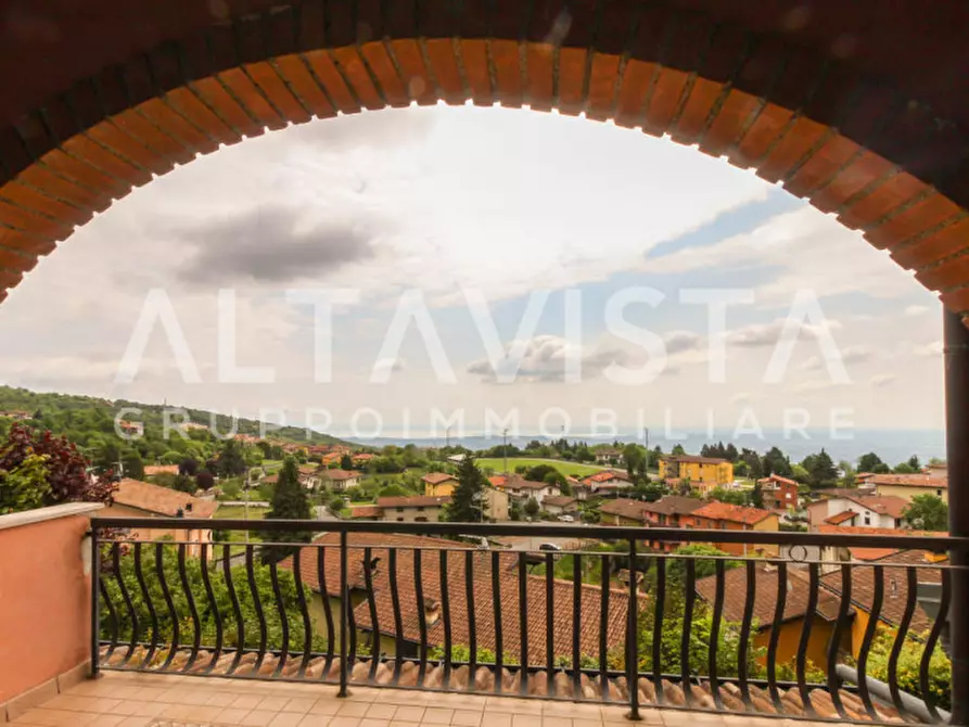 Immagine 17 di Villa in vendita  in Via Villa a Serle