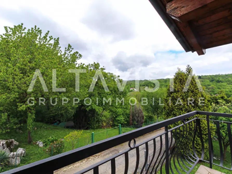 Immagine 24 di Villa in vendita  in Via Villa a Serle