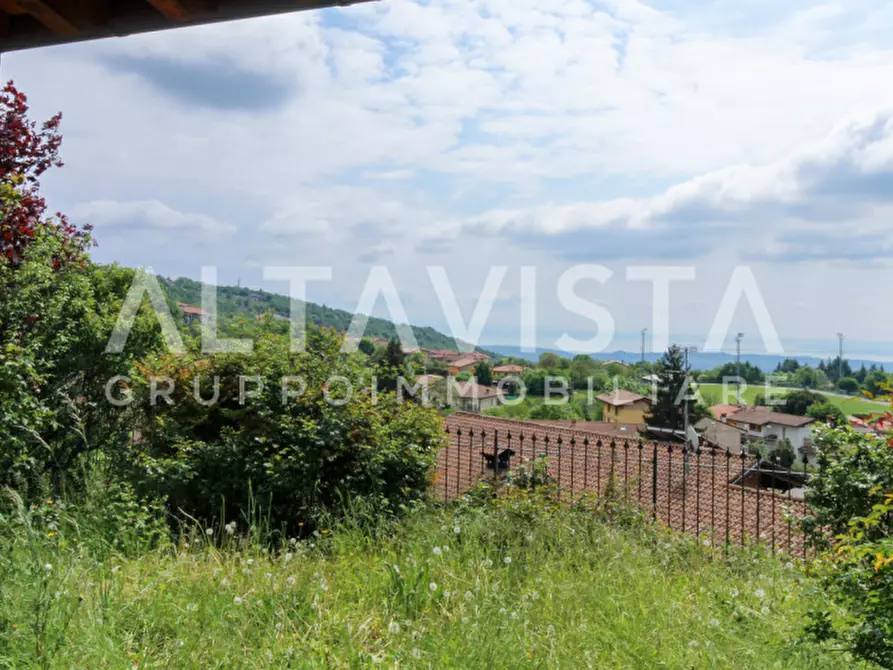 Immagine 34 di Villa in vendita  in Via Villa a Serle