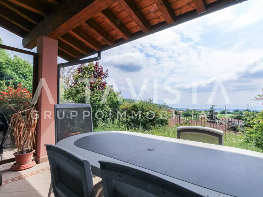 Immagine 35 di Villa in vendita  in Via Villa a Serle