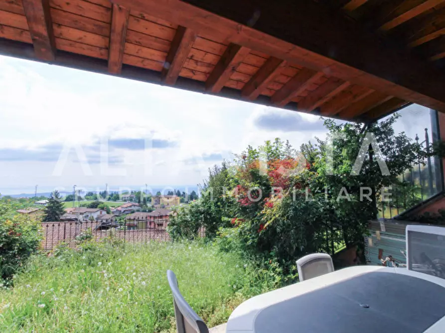 Immagine 36 di Villa in vendita  in Via Villa a Serle