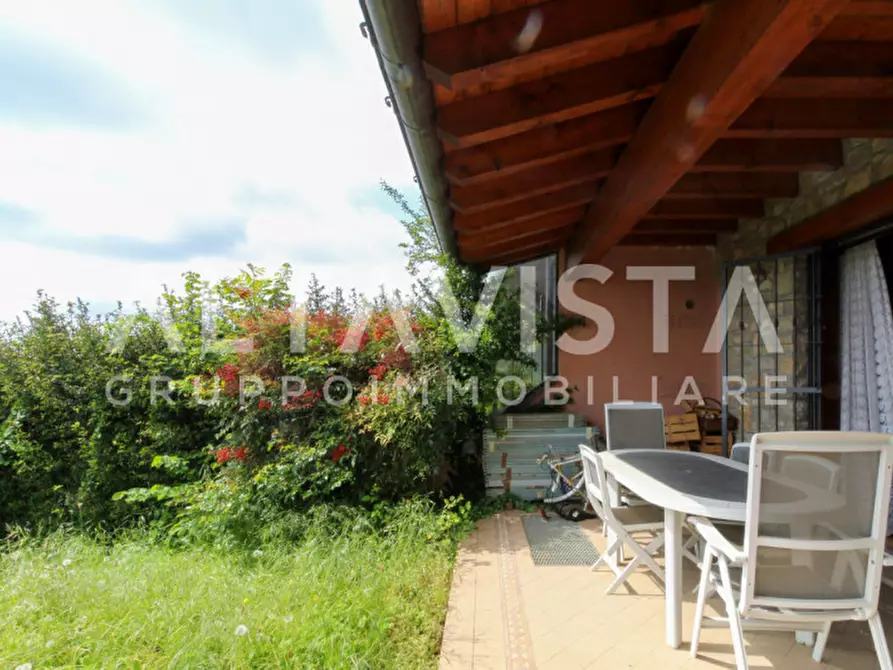 Immagine 37 di Villa in vendita  in Via Villa a Serle