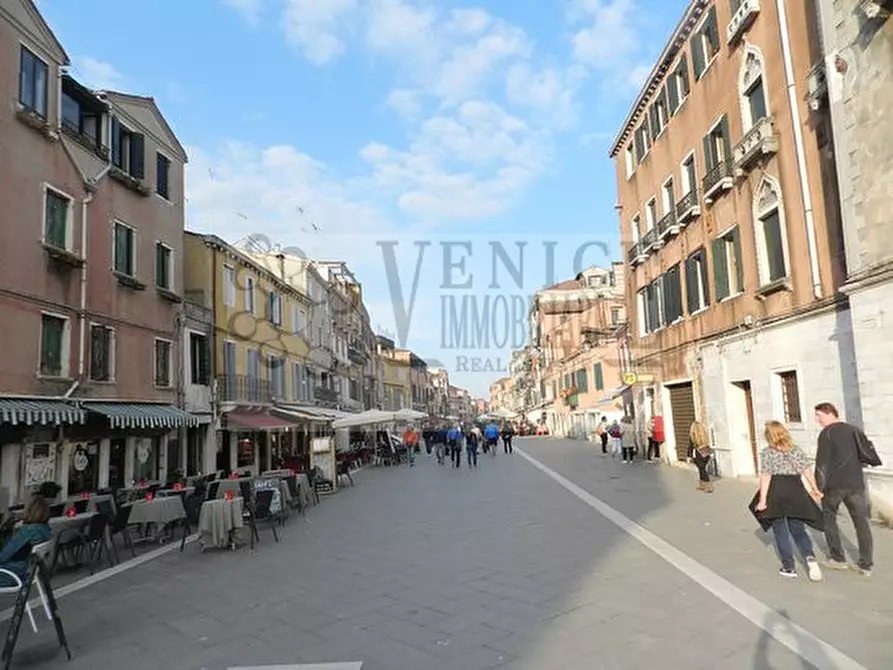 Immagine 6 di Appartamento in vendita  a Venezia