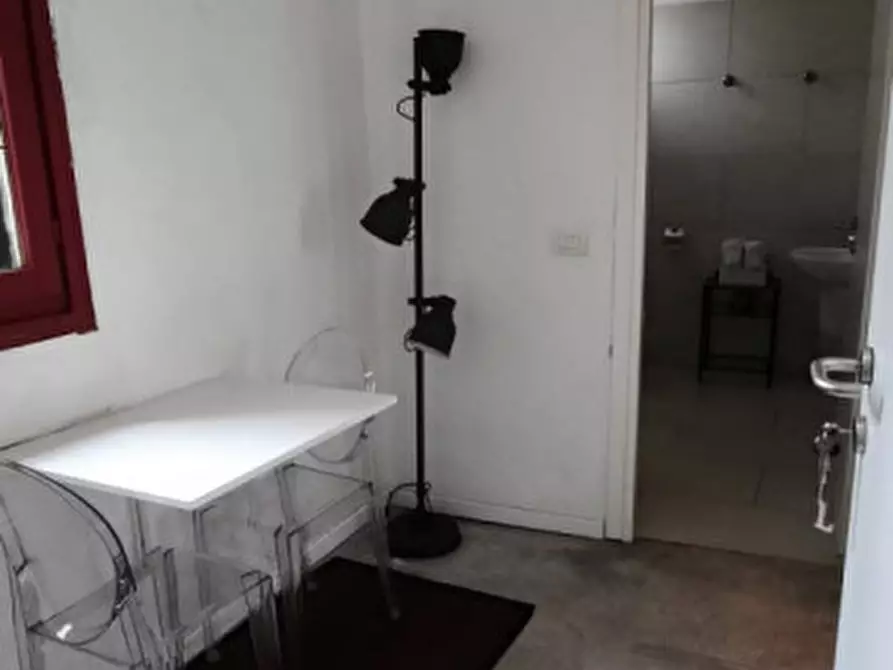 Immagine 8 di Appartamento in vendita  a Venezia