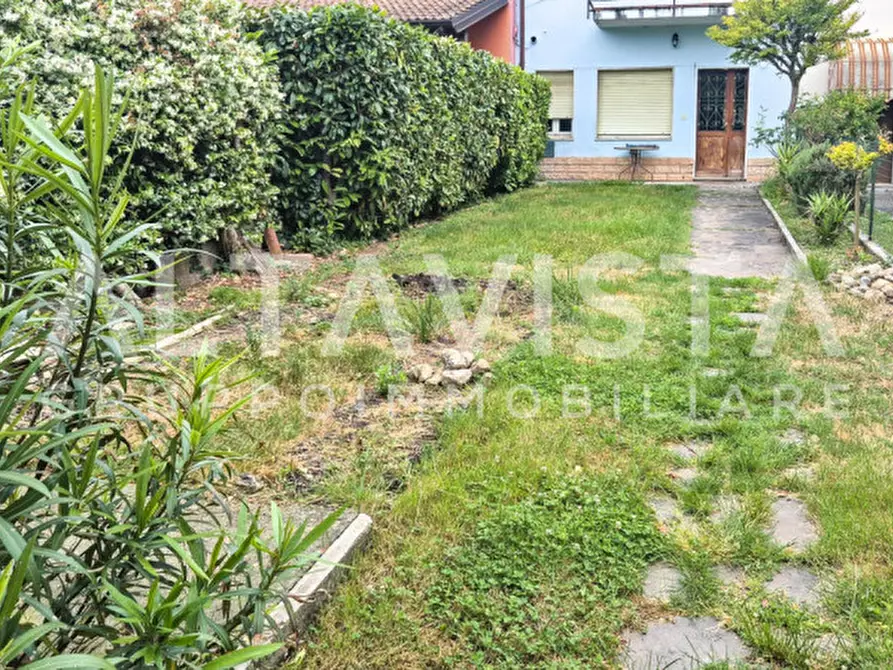Immagine 1 di Villetta a schiera in vendita  in Via San Marco a Lonato del Garda