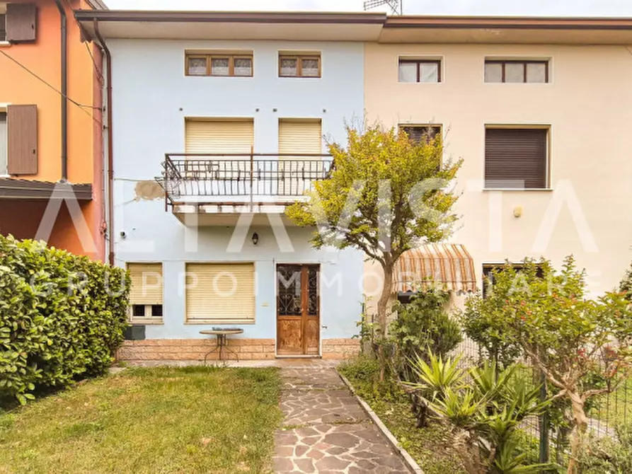 Immagine 2 di Villetta a schiera in vendita  in Via San Marco a Lonato del Garda