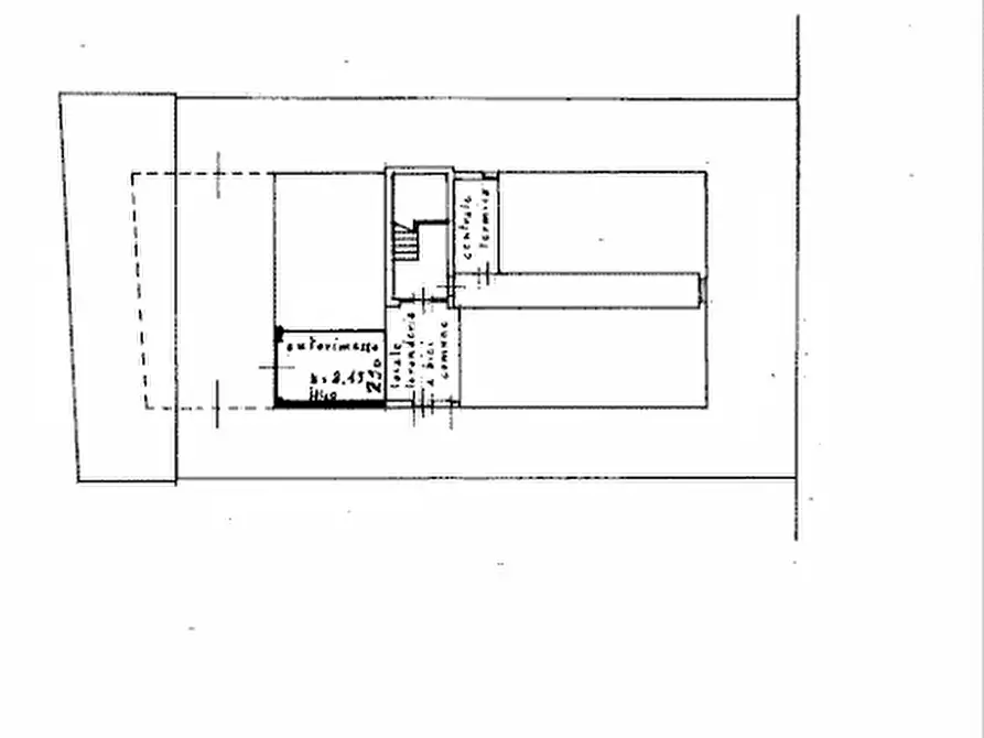Immagine 36 di Appartamento in vendita  in Via Trieste a Parma