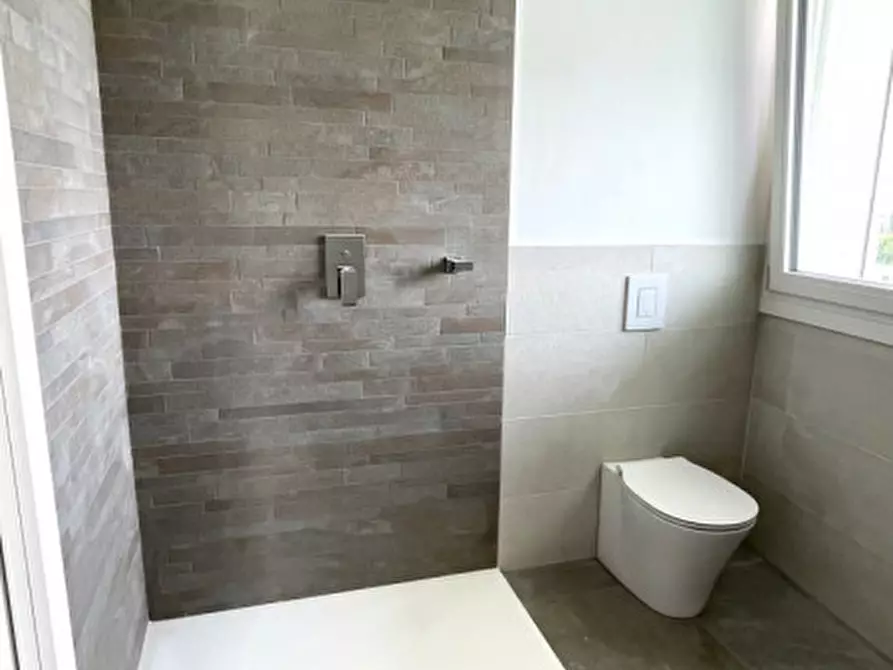 Immagine 19 di Attico in vendita  a Selvazzano Dentro