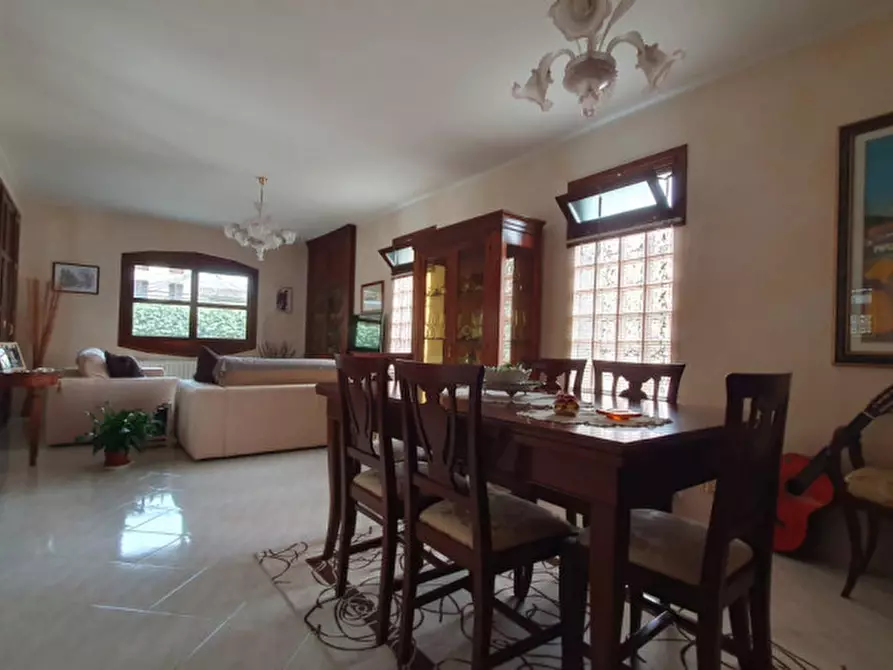 Immagine 17 di Villa in vendita  in Via della Libertà a Cavezzo