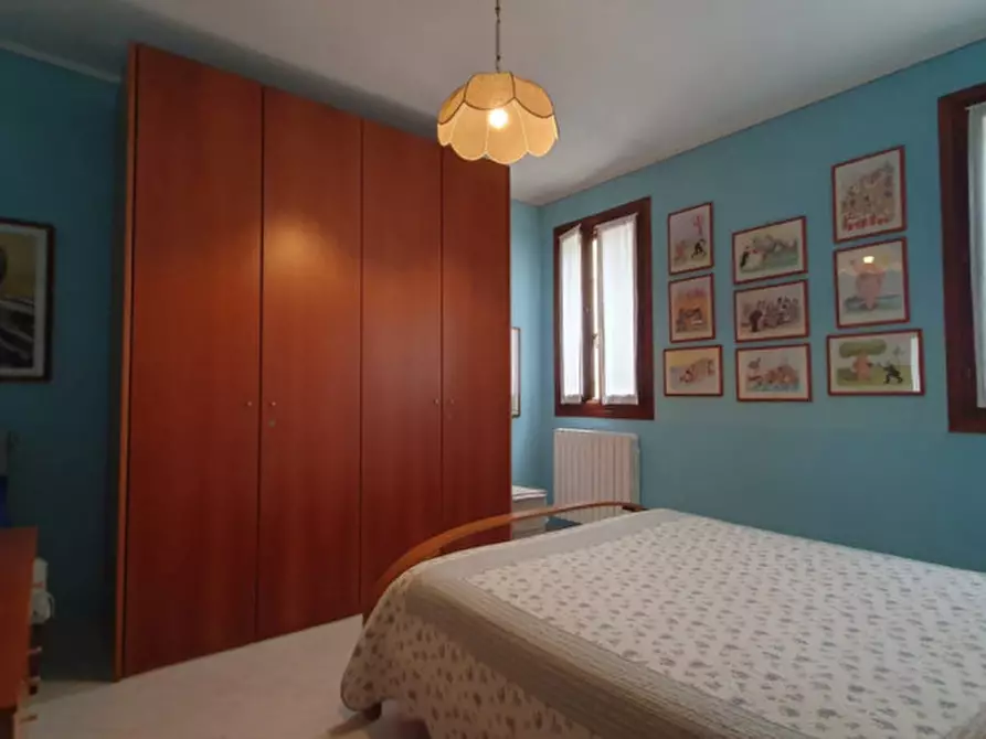 Immagine 41 di Villa in vendita  in Via della Libertà a Cavezzo