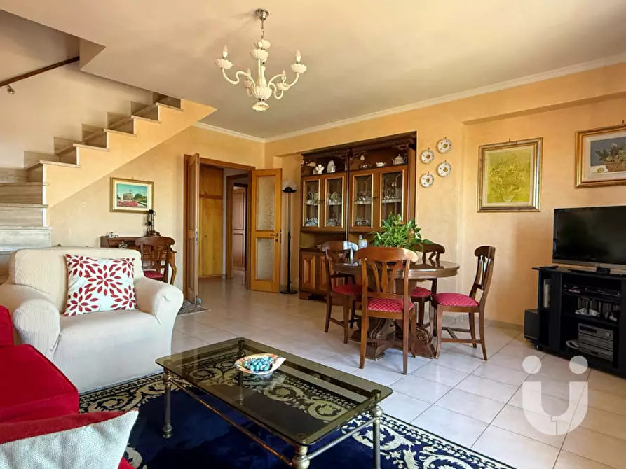 Immagine 4 di Attico in vendita  in Via Riccardo Lombardi a Albano Laziale