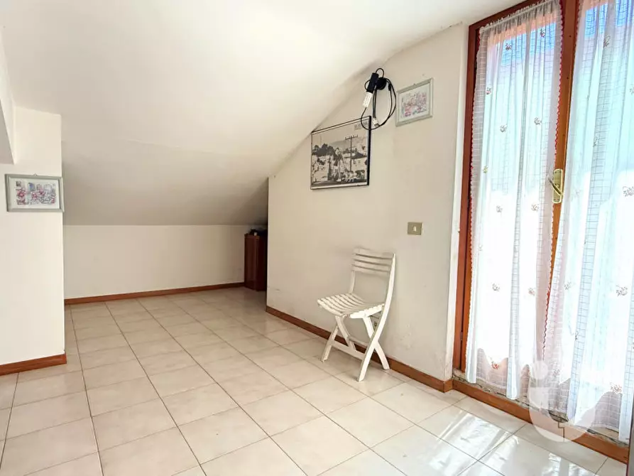 Immagine 22 di Attico in vendita  in Via Riccardo Lombardi a Albano Laziale