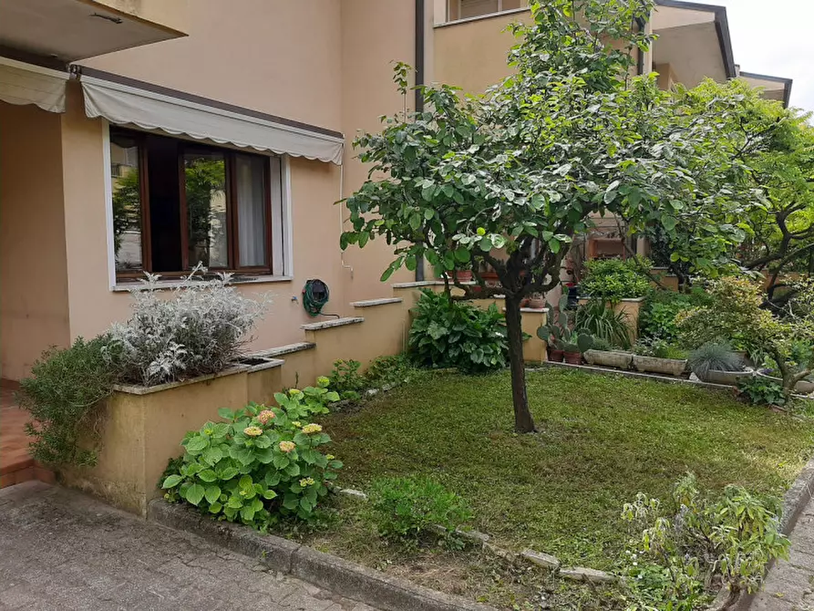 Immagine 8 di Villetta a schiera in vendita  in Via Piovego a Rubano