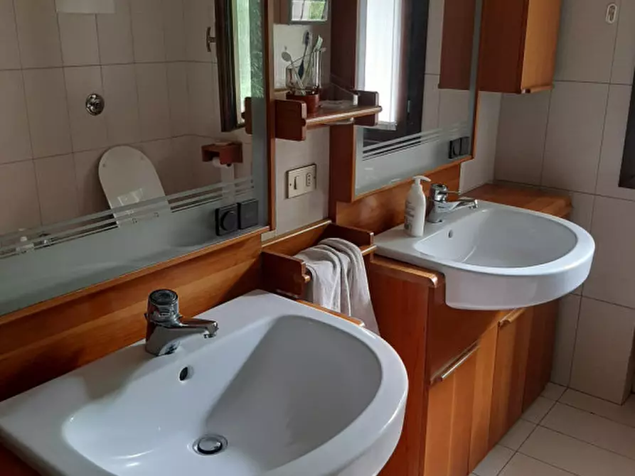 Immagine 43 di Villetta a schiera in vendita  in Via Piovego a Rubano