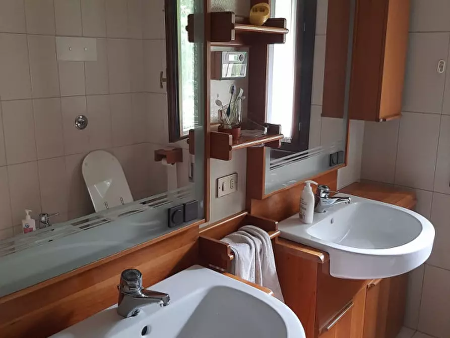 Immagine 44 di Villetta a schiera in vendita  in Via Piovego a Rubano