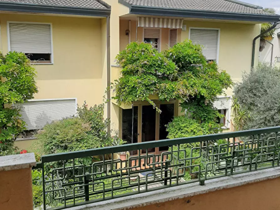 Immagine 55 di Villetta a schiera in vendita  in Via Piovego a Rubano